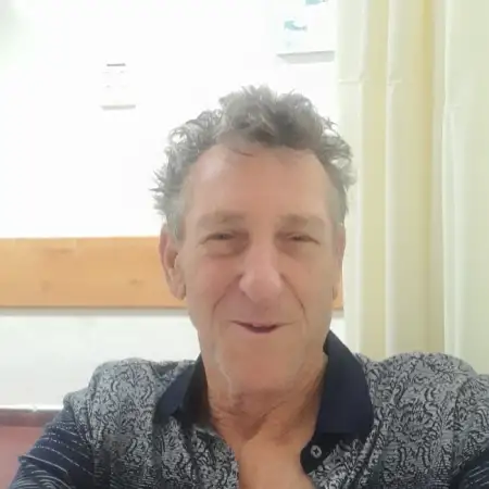 אלי, 62 Нетания, Израиль
