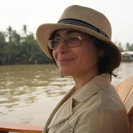 Iuliia, 53