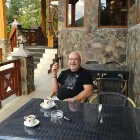 Дмитрий, 64Явне, Израиль