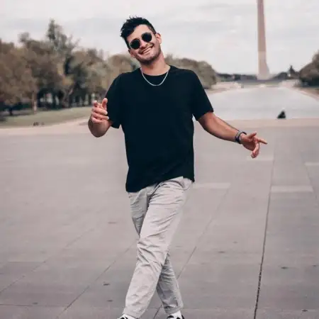 Iosef, 30