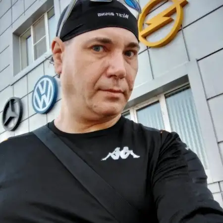 Михаил, 51