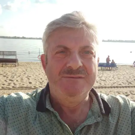 Михаил, 65 