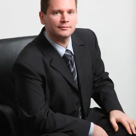 Владимир, 52