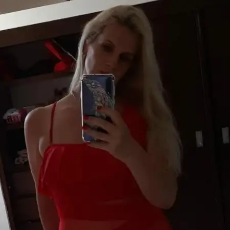 Maria, 44