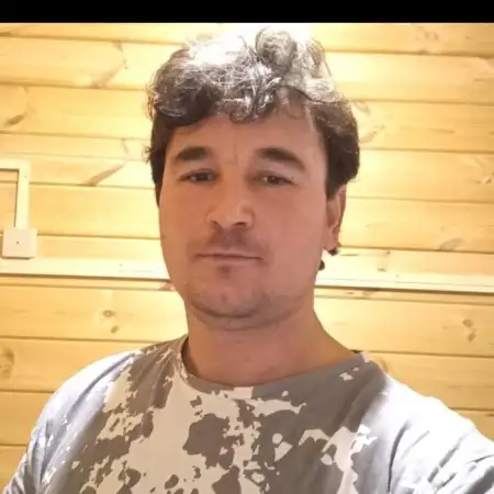 Erik, 47