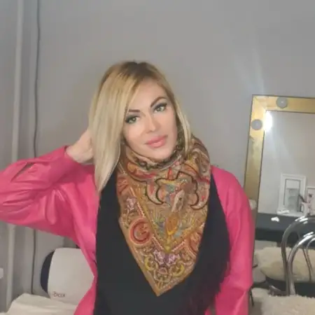 Яна, 45