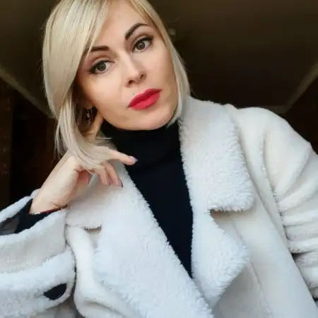 Яна, 45