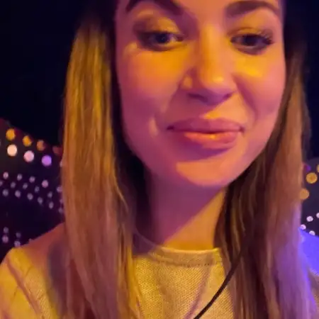 Alena, 39