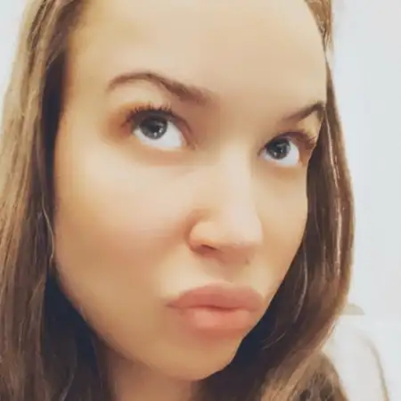 Alena, 39