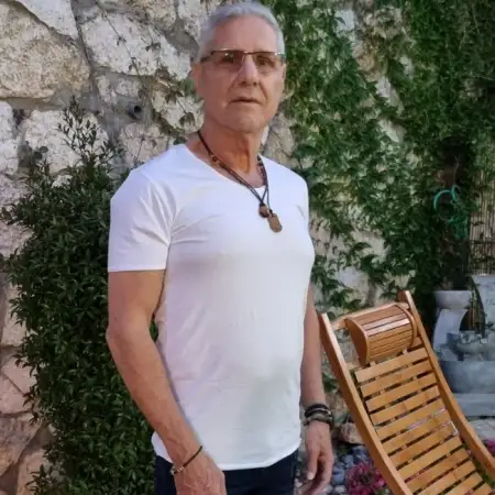 צביקה, 78Петах Тиква, Израиль 