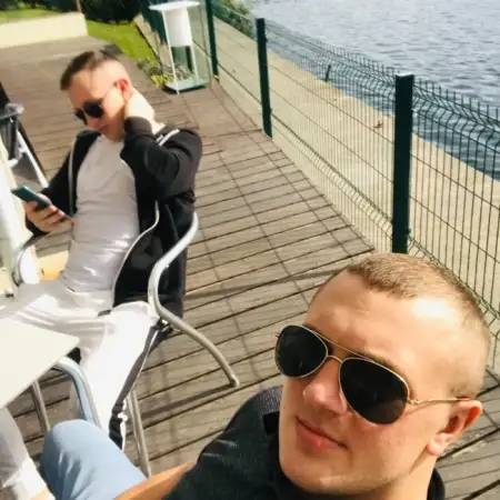 Volodymyr, 32