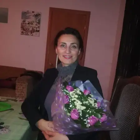 Эстер, 54