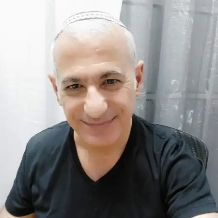 אהרון, 67Бат Ям, Израиль 