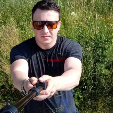 Михаил, 40