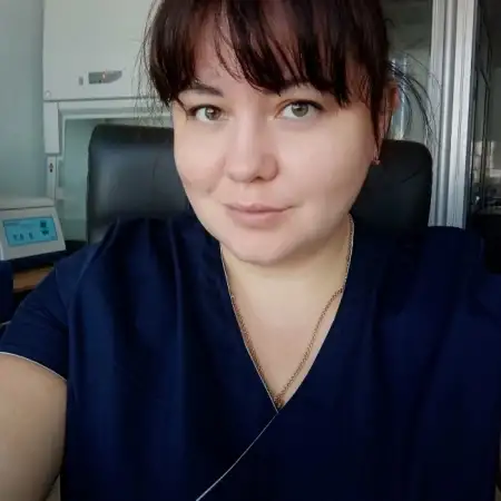 Elena, 37