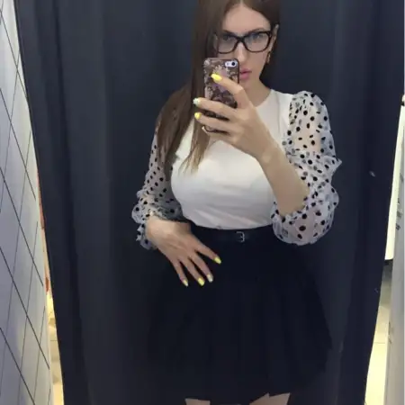 Kira, 31