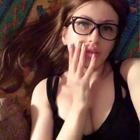 Kira, 31