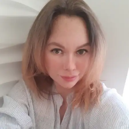 Yulia, 41