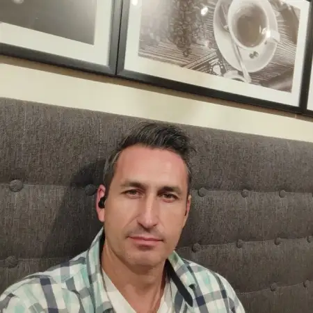 Тим, 44 