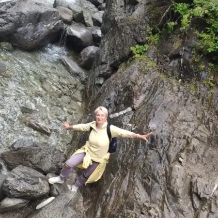 Юлия, 55