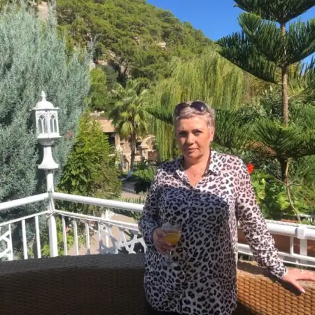 Елена, 50