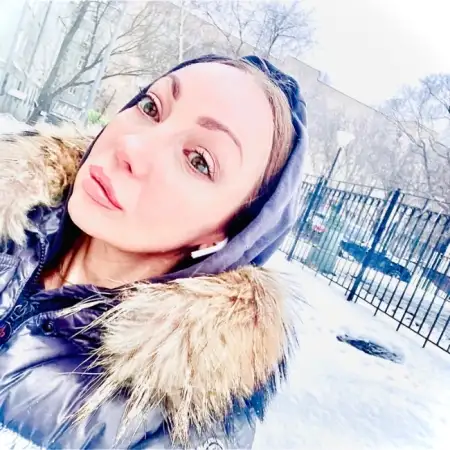 Нина, 48