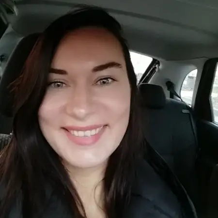 Maria, 43