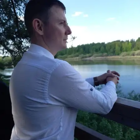 Максим, 33