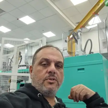 יגאל, 54Кирьят Моцкин, Израиль