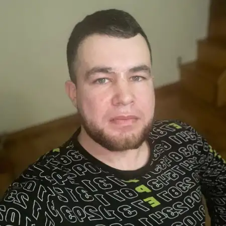 Oleg, 34