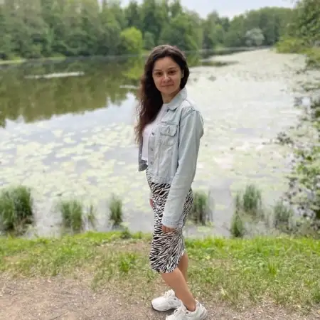 Юлия, 40