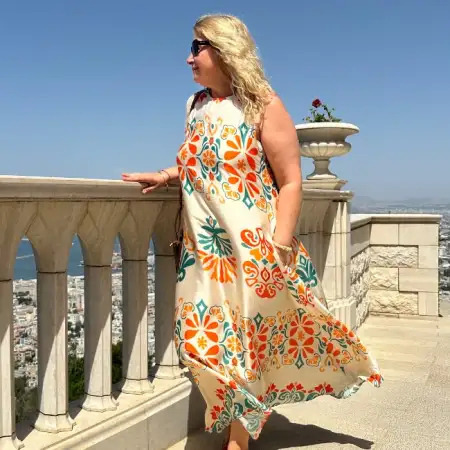 Irina, 53