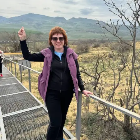 Elena, 57