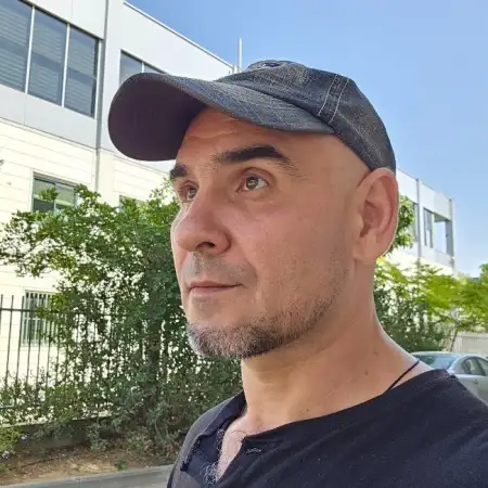 Sergey, 50 Йокнeам Илит, Израиль