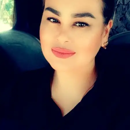 Nadira, 37