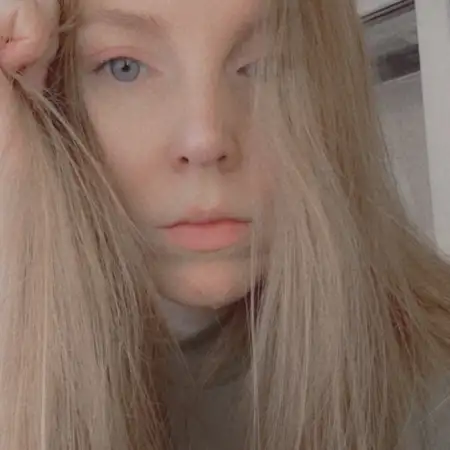 Eva, 31
