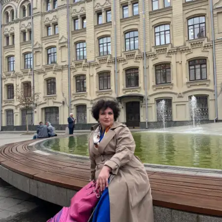 Tanya, 51