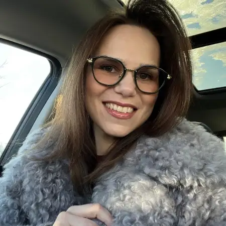 Яна, 39