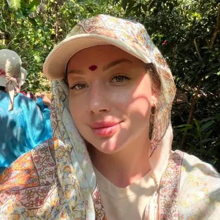 Darinka, 33