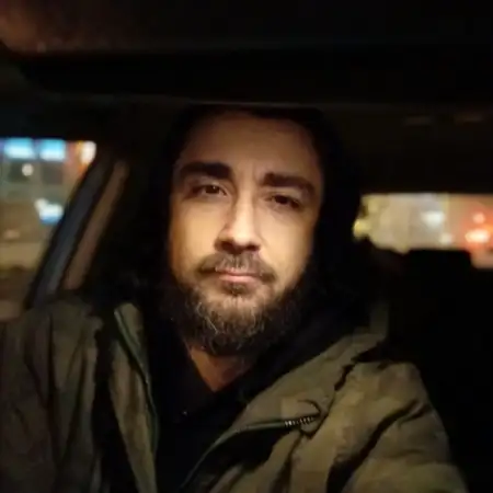 Андрей, 42