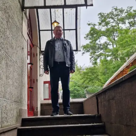 Вадим, 63