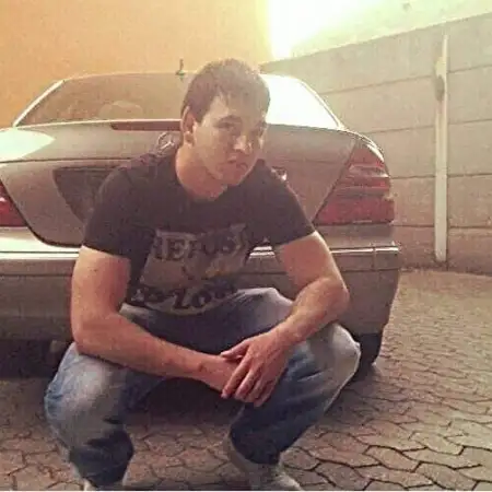 Dima, 35