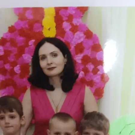 Юлия, 51
