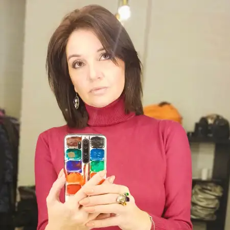 Виктория, 50