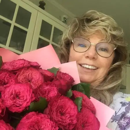 Marina, 60