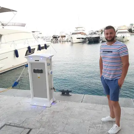 Rafael, 36