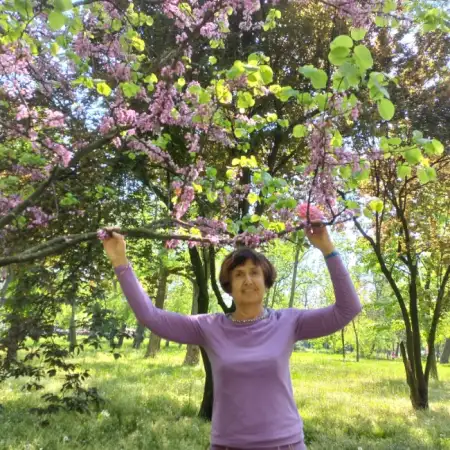 Elena, 63