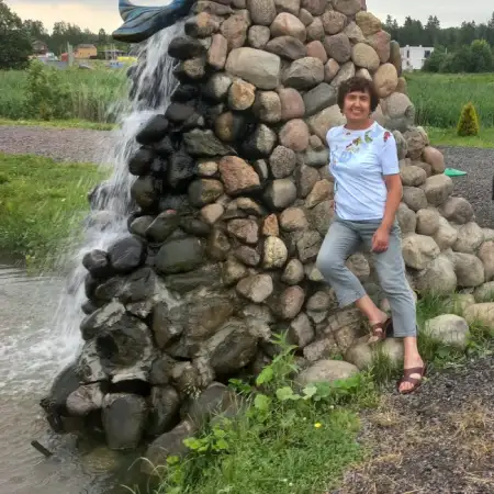 Elena, 63