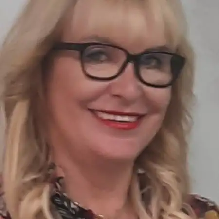 Lili, 56