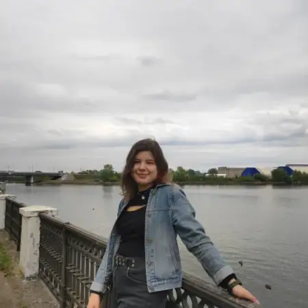 Аня, 24